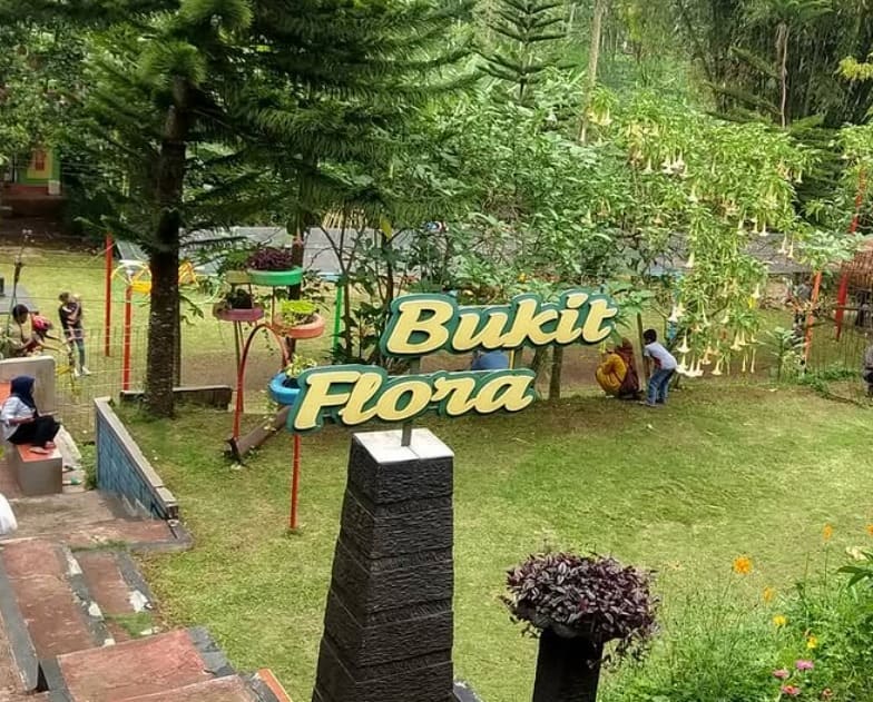 Wisata Bukit Flora.