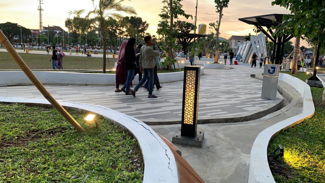 Alun-Alun Jember Nusantara.
