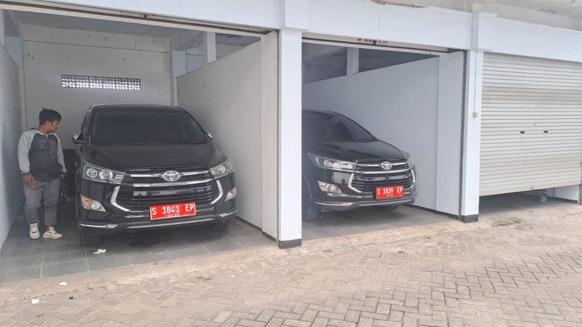 Pimpinan DPRD Tuban Dapat Mobil Dinas Baru, Anggaran Sentuh Rp1,8 Miliar 1 Mobil dinas.