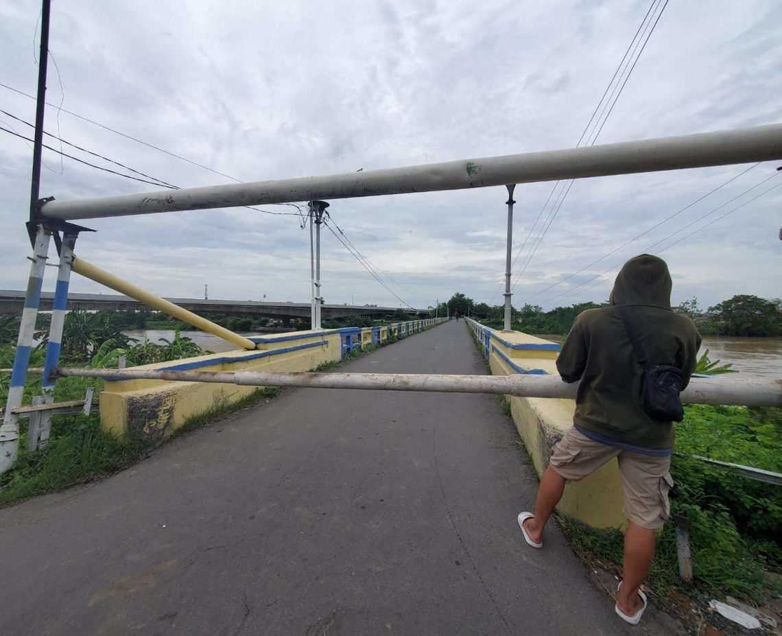 Jembatan penghubung.