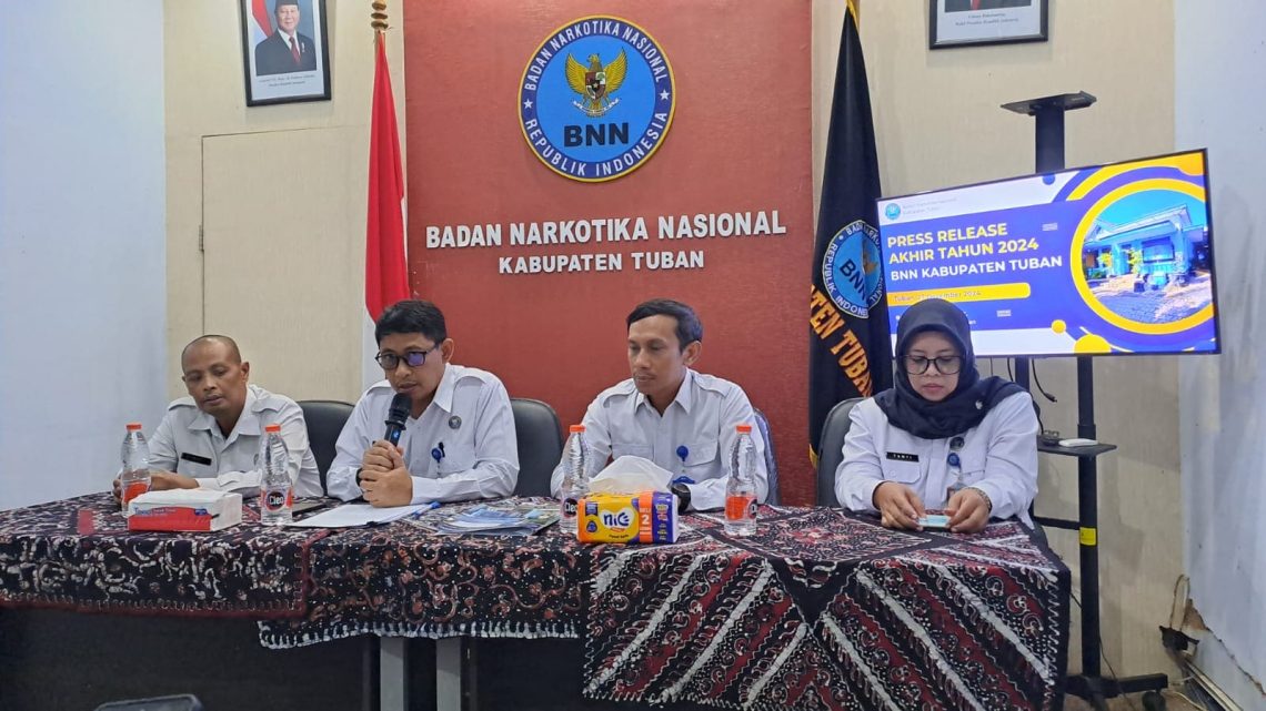 Selama 2024, BNNK Tuban Ungkap Kasus Sabu dengan Barang Bukti 8 Gram: Telusuri Bandar Besar hingga Jaringan Internasional 1 BNNK Tuban.