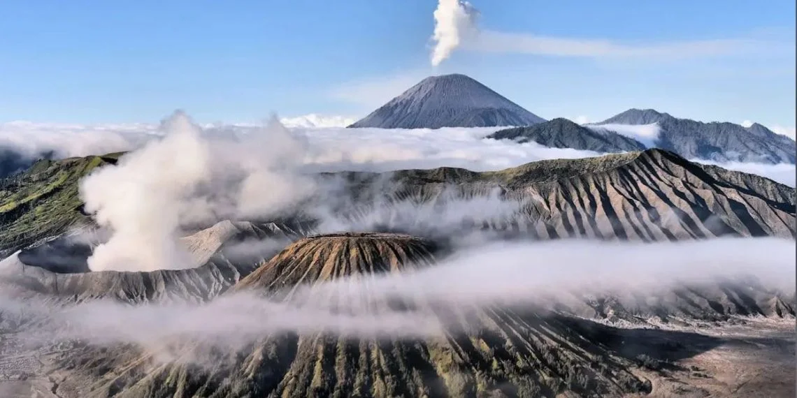 Gunung Semeru.