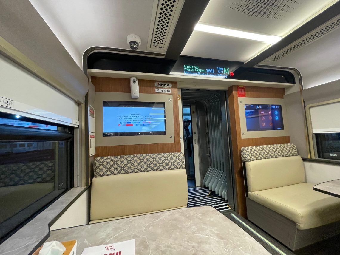 Libur Nataru 2025: Nikmati Fasilitas Mewah Kereta Api Stainless Steel New Generation dari Stasiun Malang 1 KAI Malang