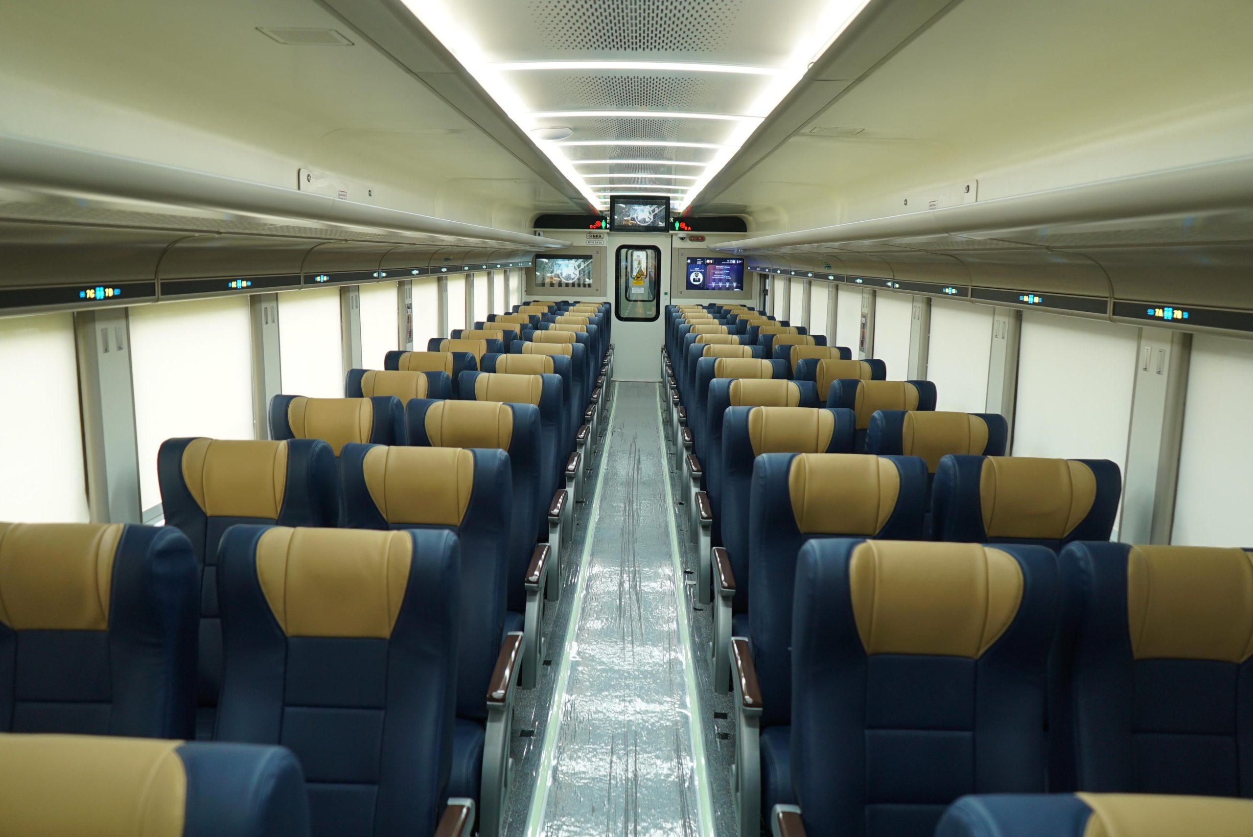 Libur Nataru 2025: Nikmati Fasilitas Mewah Kereta Api Stainless Steel New Generation dari Stasiun Malang 2 KAI malang 2 scaled