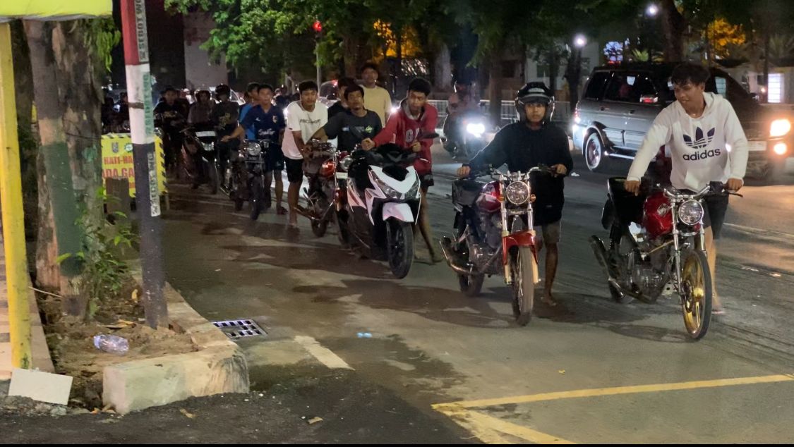 Razia Penuh Drama! Remaja Pelaku Balap Liar di Tuban Berlarian Masuk Persawahan 2 Balap liar 1