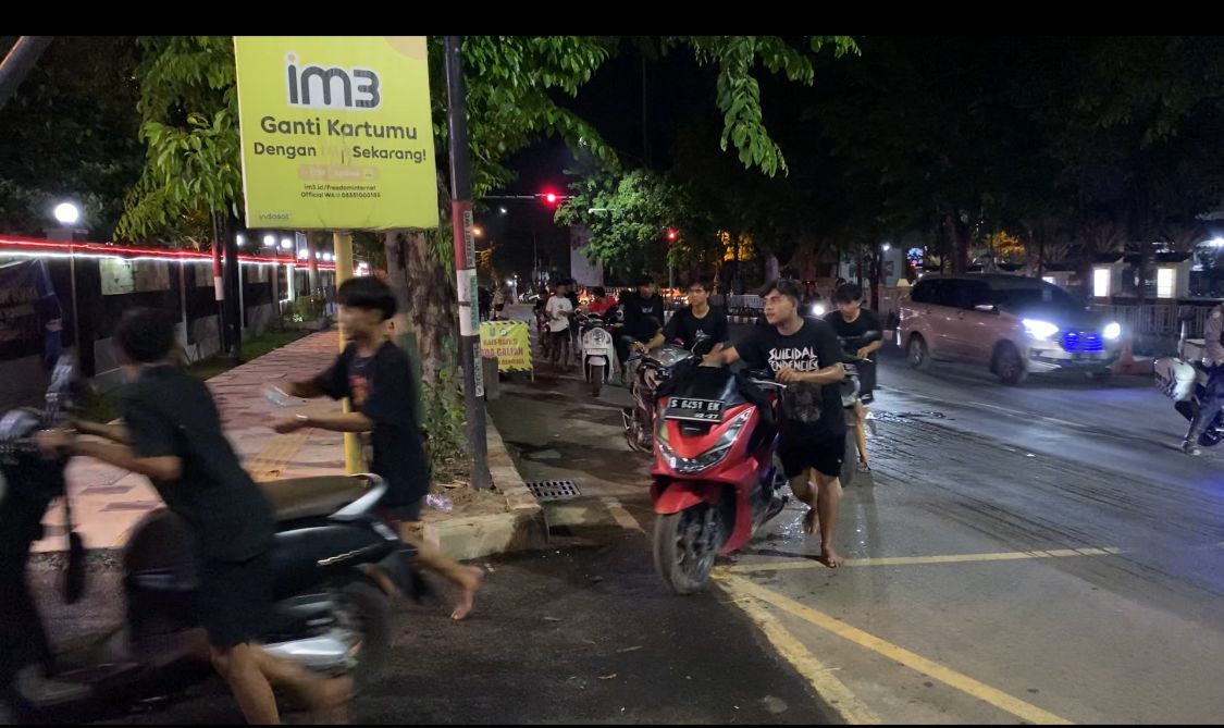 Razia Penuh Drama! Remaja Pelaku Balap Liar di Tuban Berlarian Masuk Persawahan 3 balap_liar_2