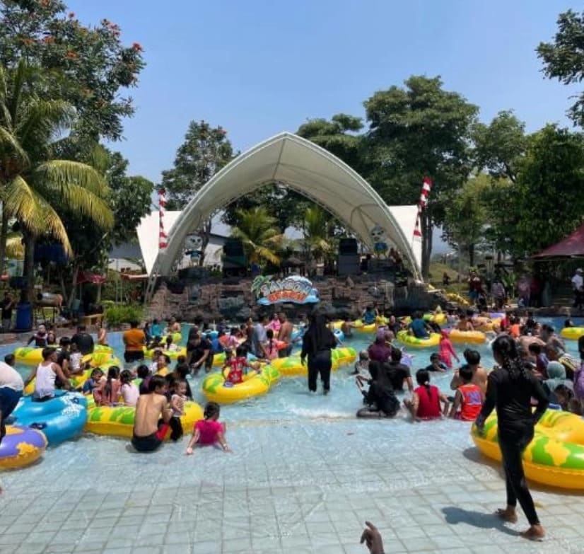 Saygon Waterpark terbaik 2025.