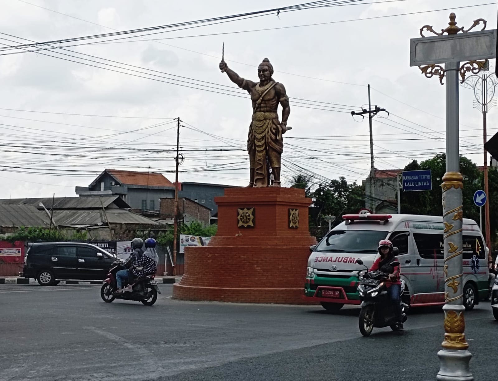 Patung Gajah Mada.