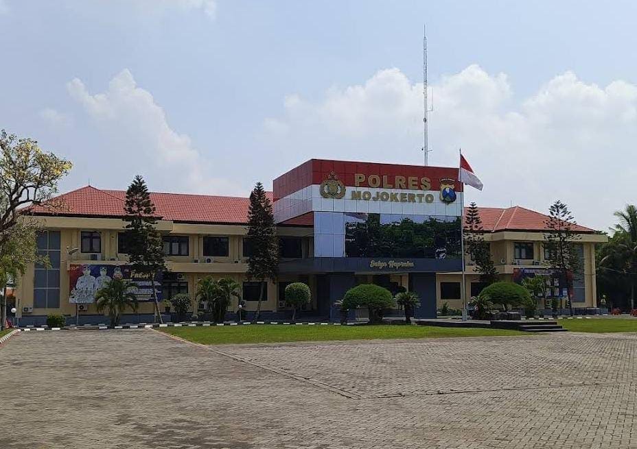 Polres Mojokerto Larang Konvoi Malam Tahun Baru 2025, Tindak Tegas Warga Nekat Beraksi 1 Konvoi.