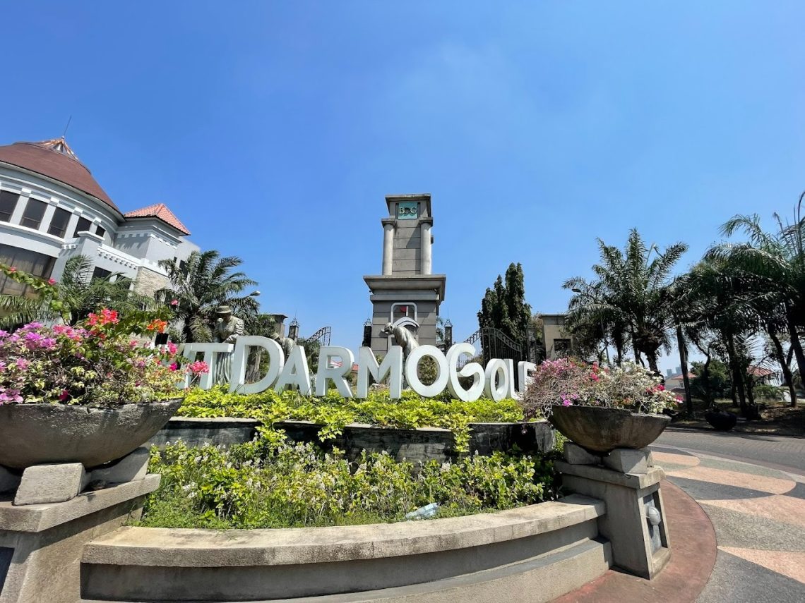 Enam Lapangan Golf Terbaik di Surabaya Cocok Bagi Pemula Maupun Profesional! 1 Bukit Darmo Golf Surabaya