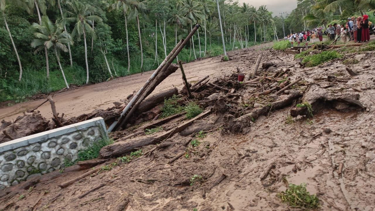 Banjir bandang Jember.