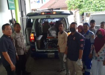 Penjemputan jenazah.