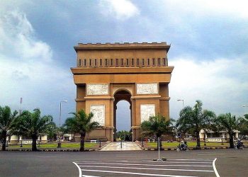 Simpang Lima Gumul.