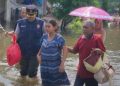Warga Stroke dan Ibu Hamil Turut Dievakuasi di Banjir Mojokerto 12 Dampak Banjir Mojokerto