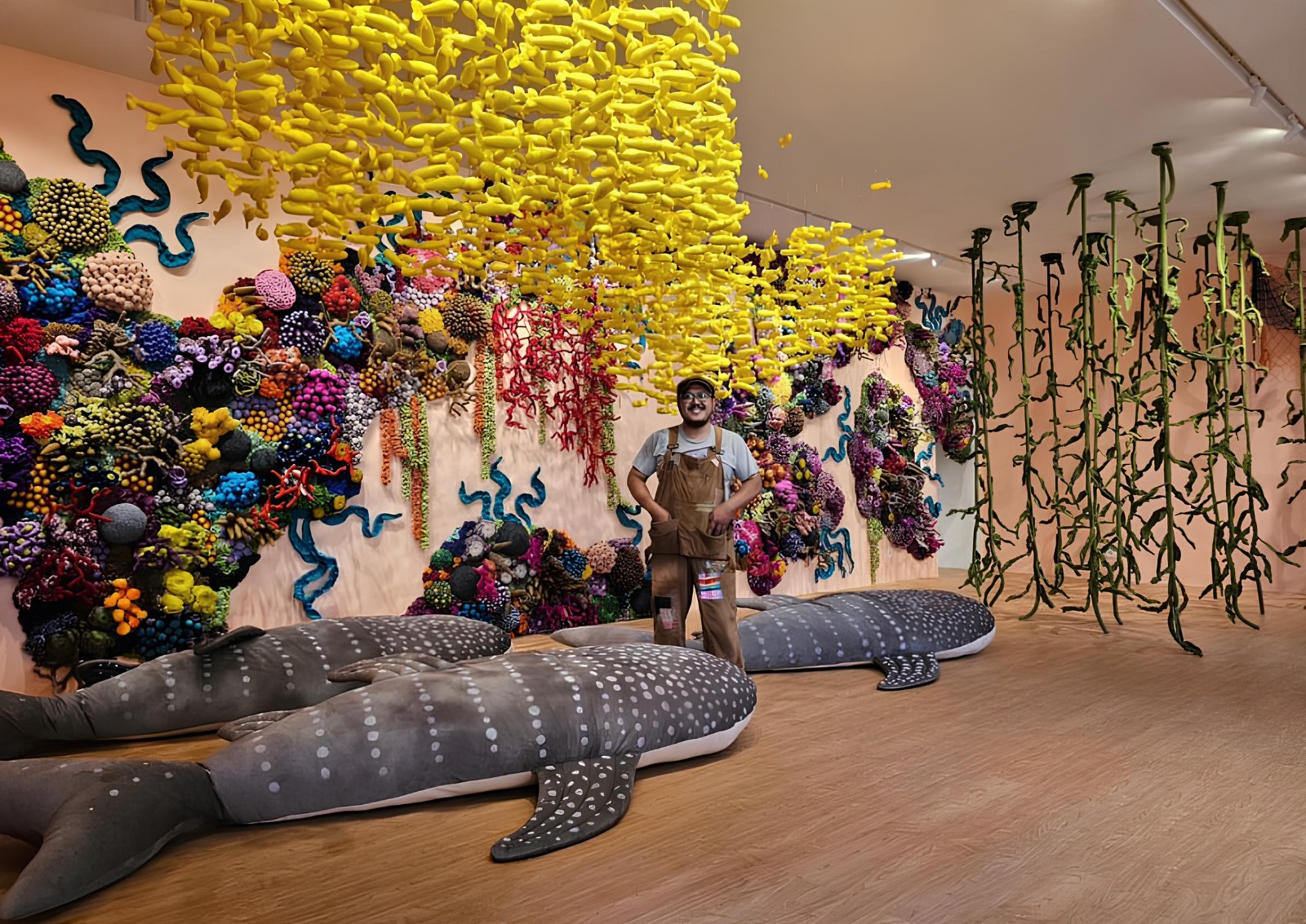 Jangan Lewatkan Pameran 'A Man, A Monster & The Sea' Karya Unik Mang Moel di Surabaya! 2 Mang Moel