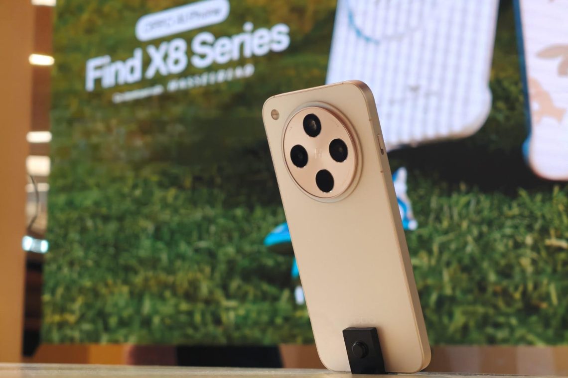 Cocok untuk Liburan! OPPO Find X8 Series Hadir dengan Kamera Flagship dan Flux Theme 1 OPPO Find X8 Series