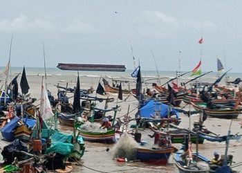 Perahu nelayan