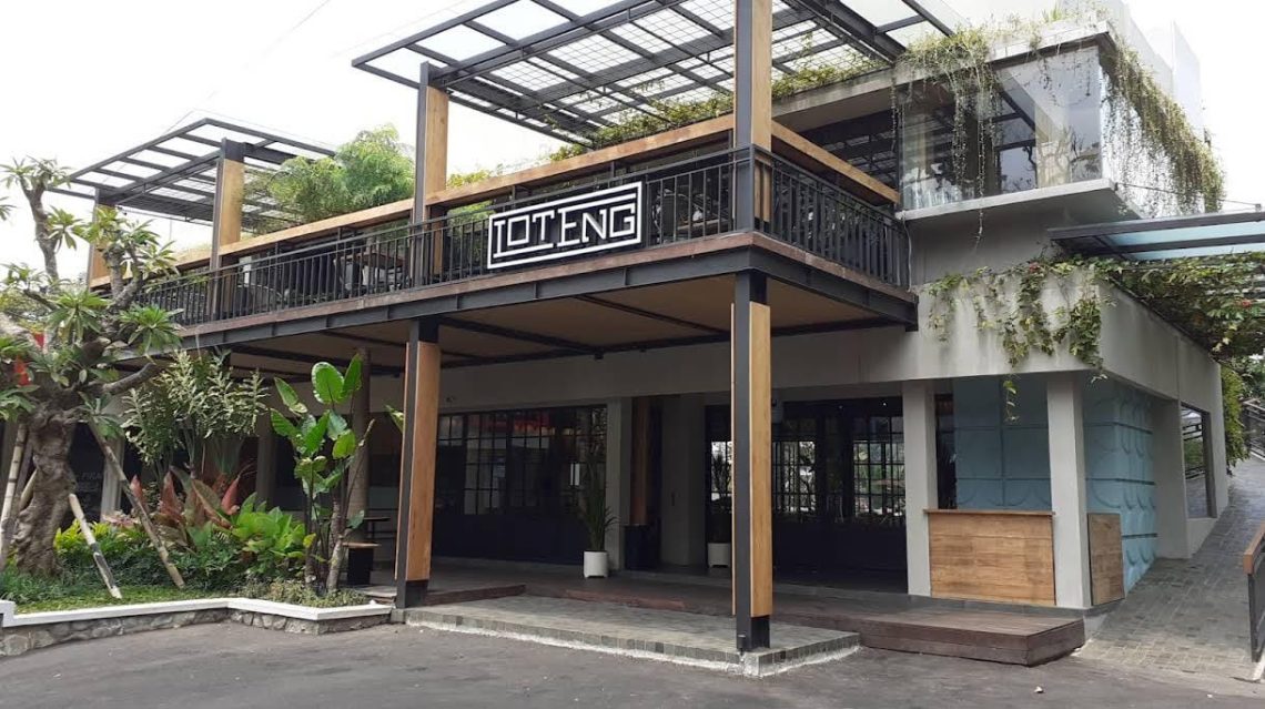 Restaurant Loteng Pizza & Burger Malang: Tempat Nongkrong Asik dengan Menu Lezat 1 Loteng Pizza