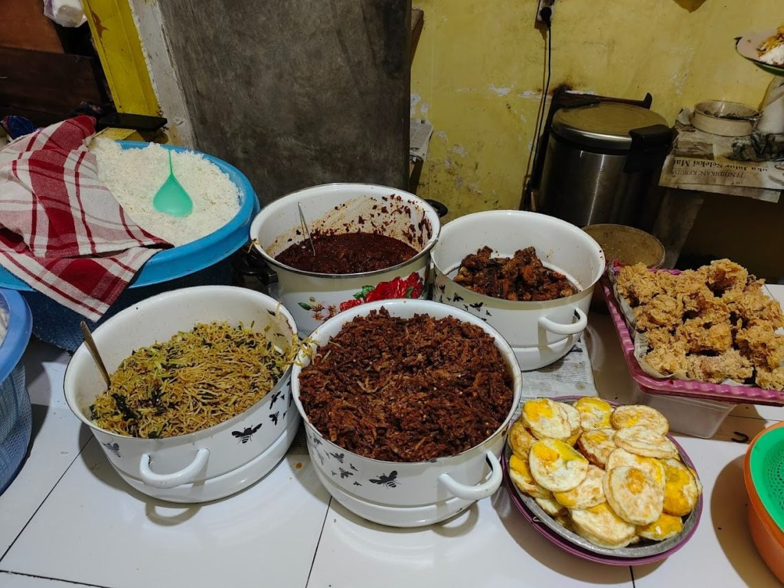 10 Rekomendasi Makanan Unik dan Melegenda Khas Tuban yang Wajib Kamu Coba! 1 Sego Dupak