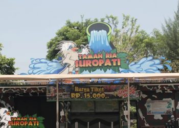 Taman Ria Suropati