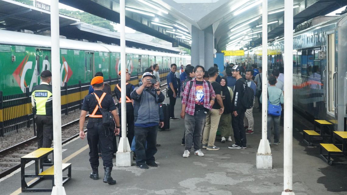 Kereta Api Tawangalun Jadi Pilihan Favorit Pelanggan Stasiun Malang di Libur Nataru 2024/2025 1 KA Tawangalun
