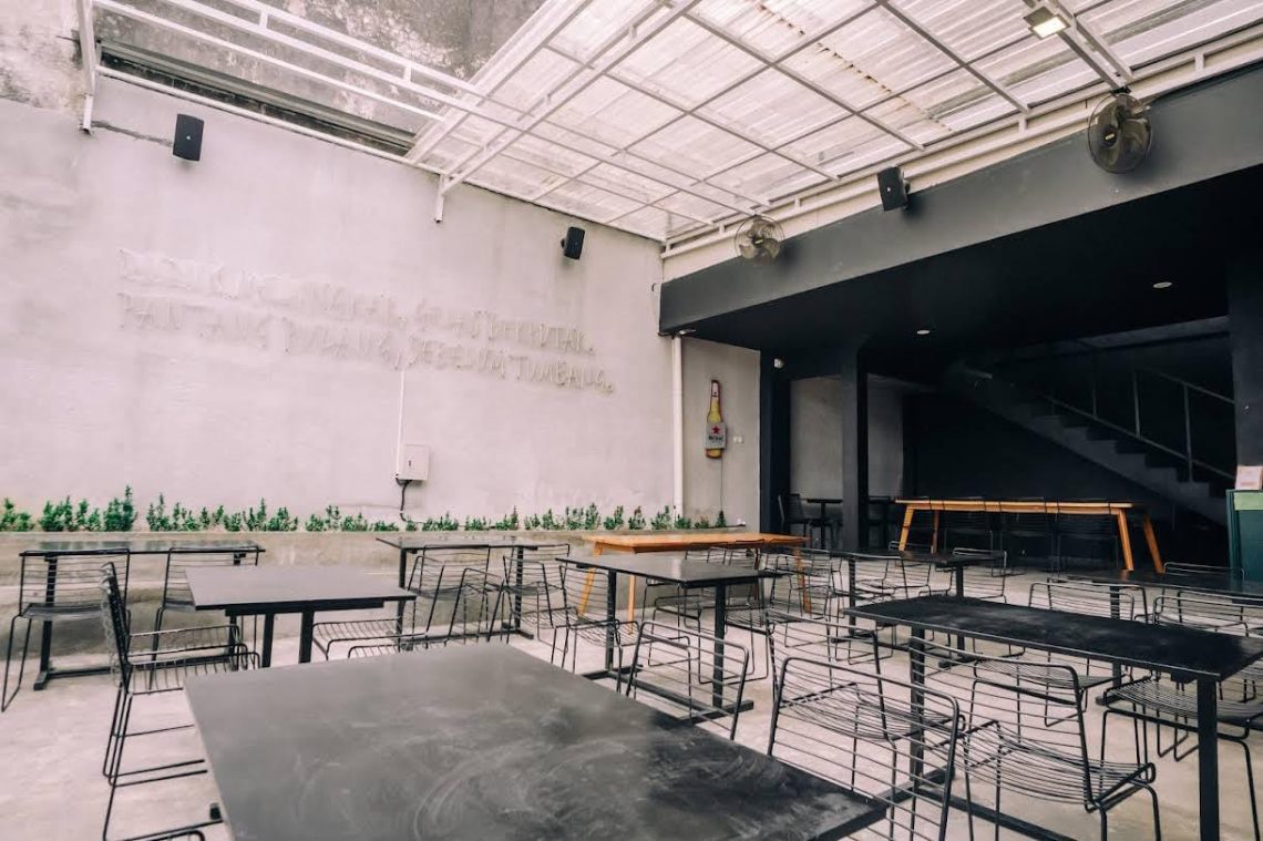 Tipsy Lion Malang: Tempat Nongkrong 'Naik Daun' Yang Wajib Dicoba 1 Tipsy Lion Malang