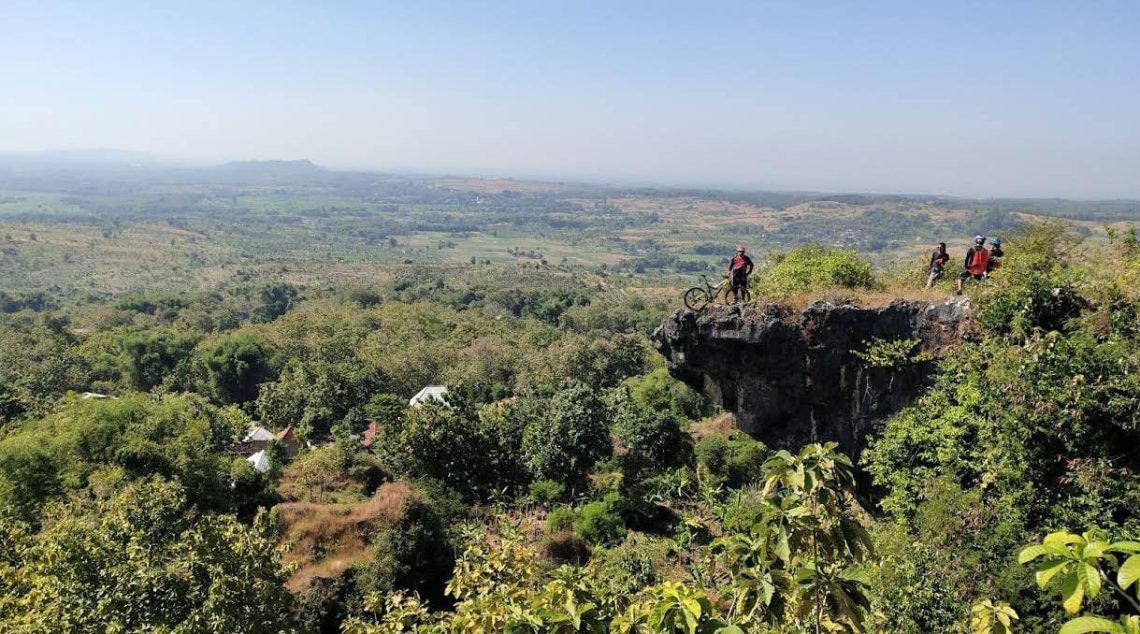 Tebing Watu Ondo Tuban