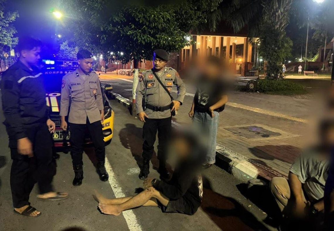 Indikasi Terlibat Aksi Tawuran, 5 Remaja di Kota Mojokerto Terpengaruh Miras Diamankan 1 Aksi tawuran.