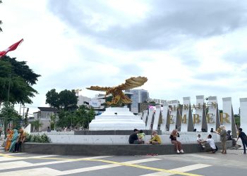 Buntut Fasilitas di Alun-Alun Jember Nusantara Rusak, DPRD Beri Waktu Perbaikan selama Dua Pekan 1 Alun-Alun Jember.