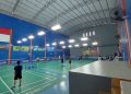 Lapangan badminton di Surabaya.