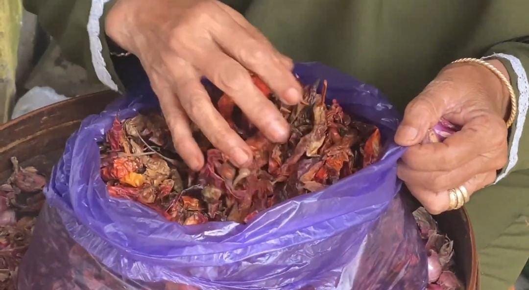 Harga Cabai Melonjak di Pasar Tuban, Cabai Kering Jadi Pilihan Alternatif Konsumen 1 Harga cabai.