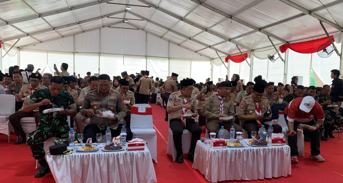 Makan bergizi.