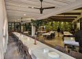 Tempat makan seafood.
