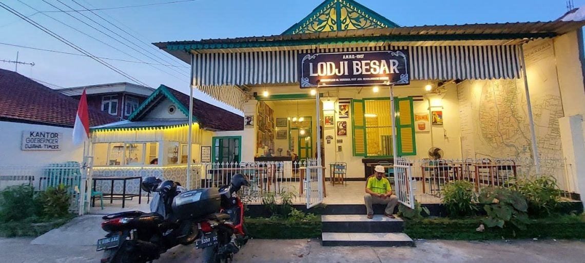 Lodji Besar.