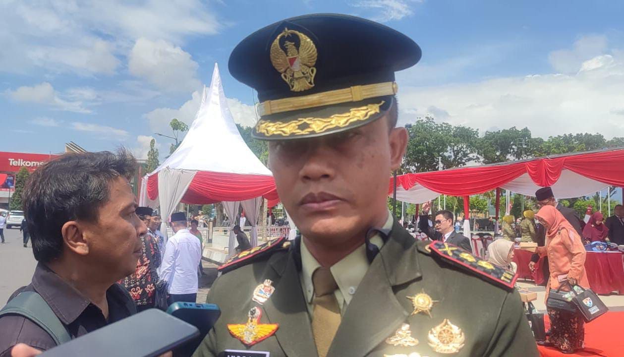 Makan bergizi gratis di Jember.