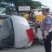Avanza tabrak truk.