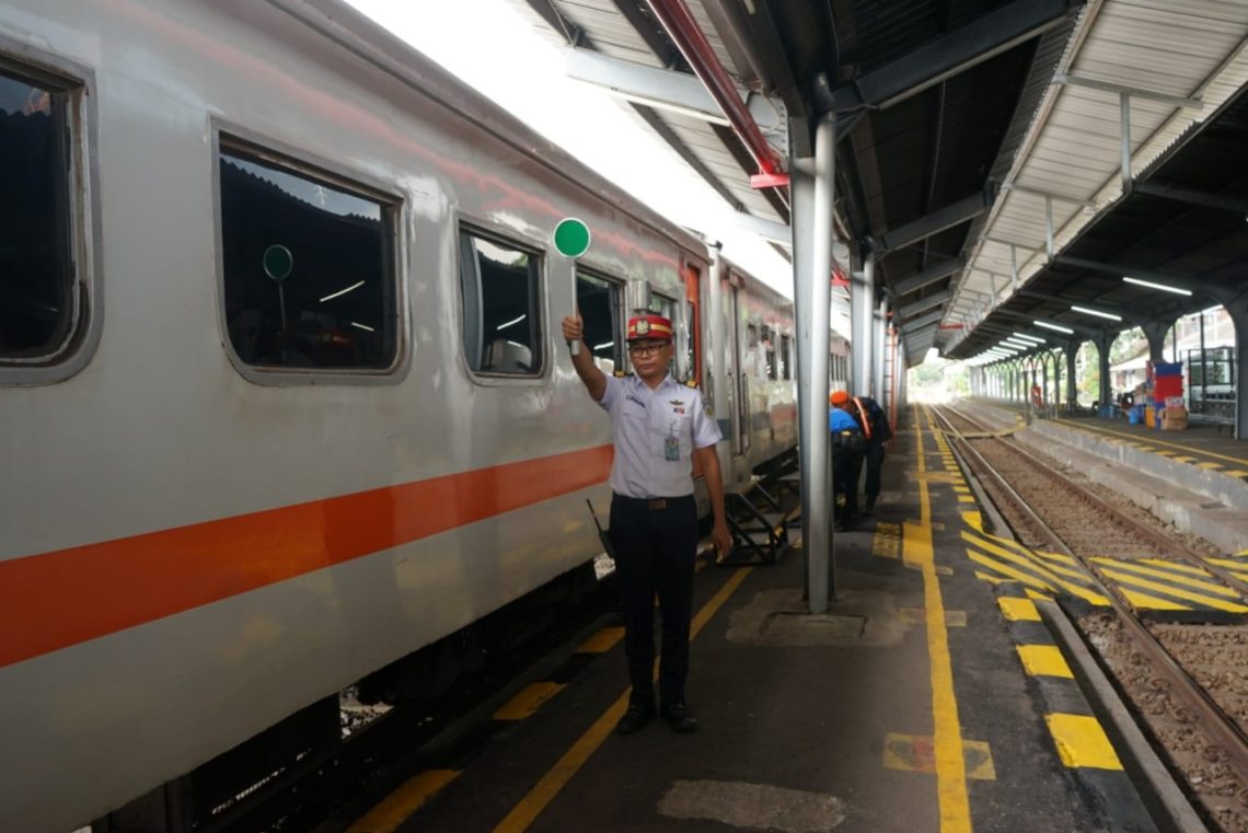 KA Ijen Ekspres