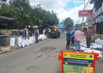 Jalan Kaliurang Jember