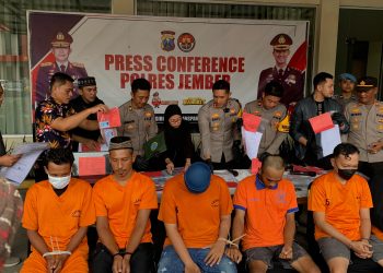 Pasutri di Jember