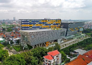 Kampus Swasta Surabaya