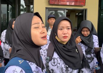 Guru Honorer Jember 1