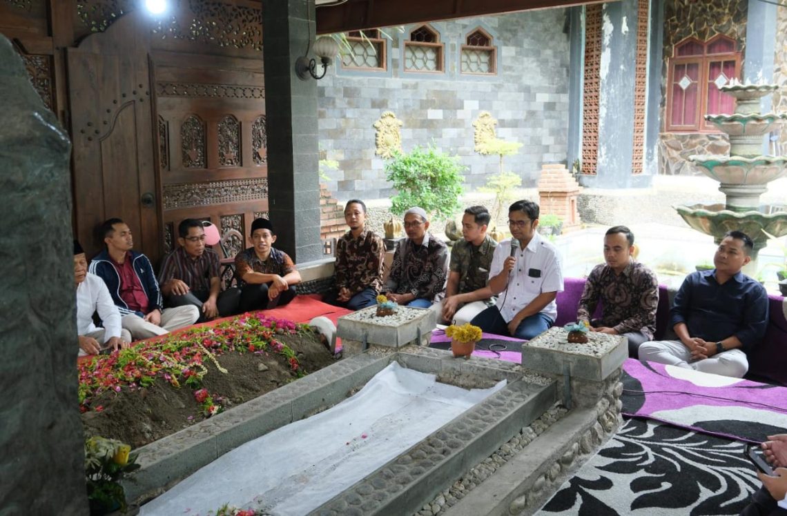 Unim Mojokerto Takziah