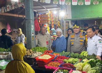 Harga sembako.