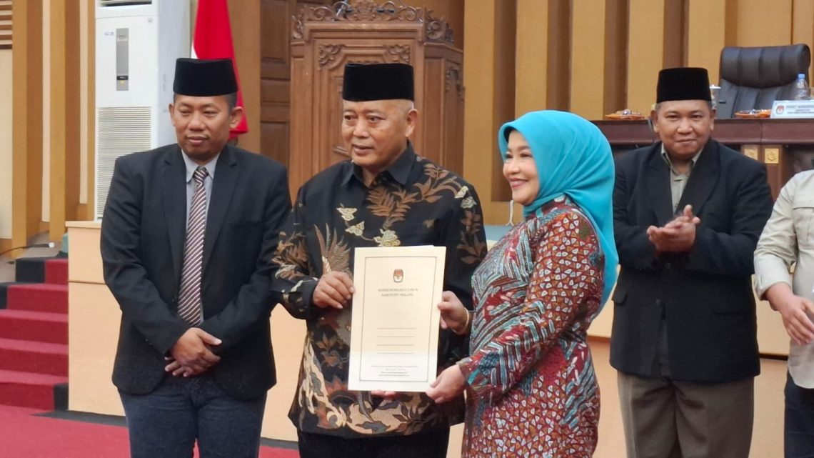 Resmi! Sanusi-Lathifah Shohib Ditetapkan sebagai Bupati dan Wakil Bupati Malang Terpilih Periode 2025-2030 1 Sanusi-Lathifah Shohib.