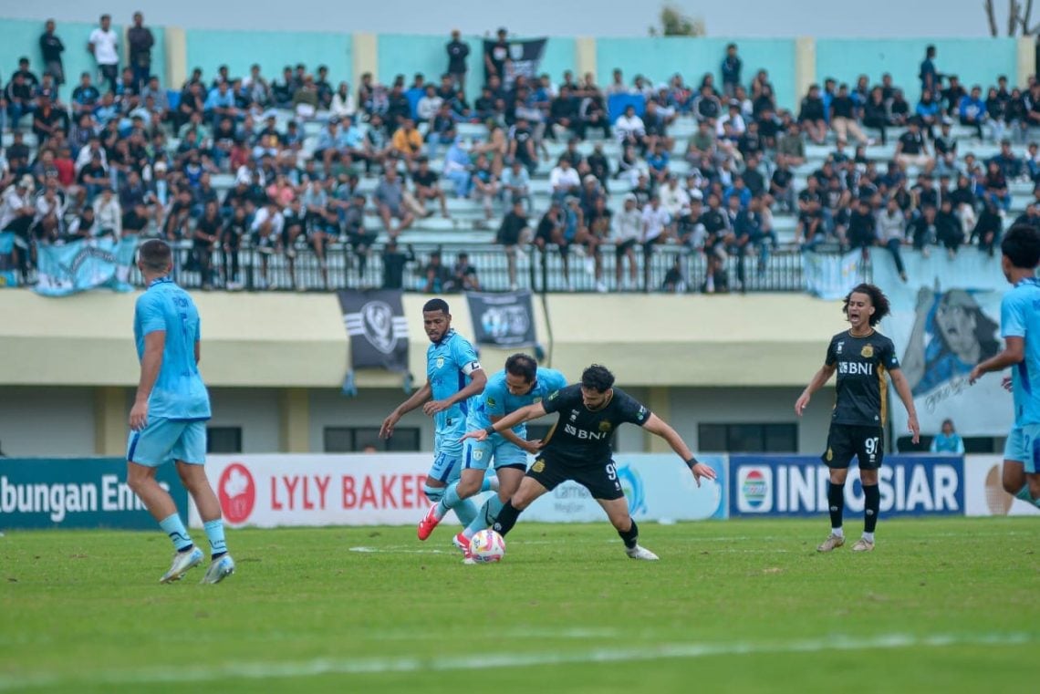 Persela Gagal Menang, Pelatih Sebut Tim Hanya Kurang Beruntung 1 Persela.