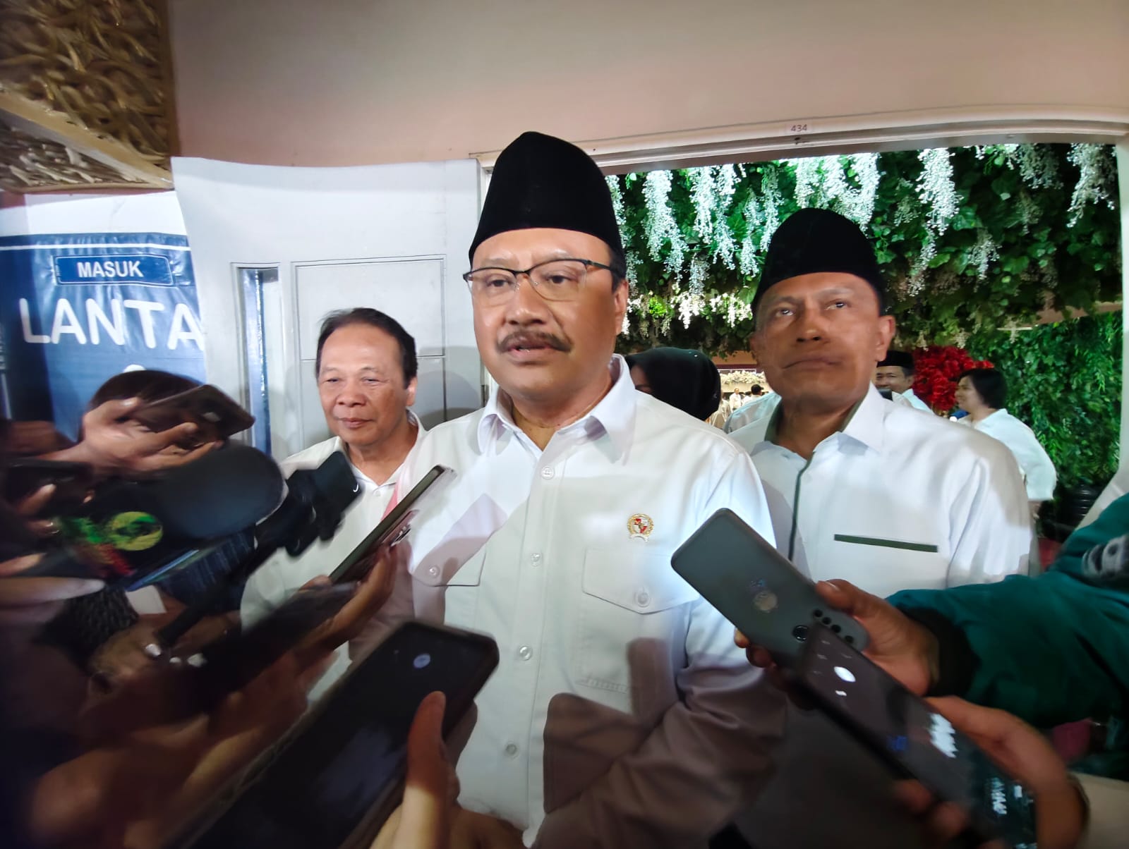 Menteri Sosial