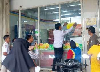 Stiker Toko Modern Berjejaring