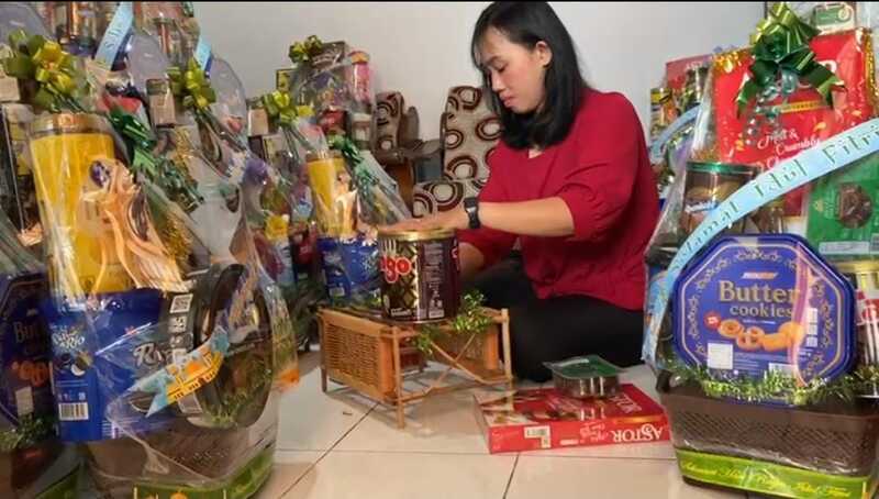 Berkah Ramadan, Pengusaha Parsel di Tuban Panen Pesanan 2 Pengusaha parsel di Tuban.