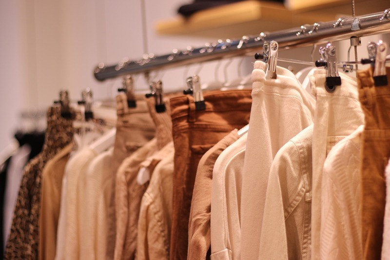 Warna baju Lebaran.