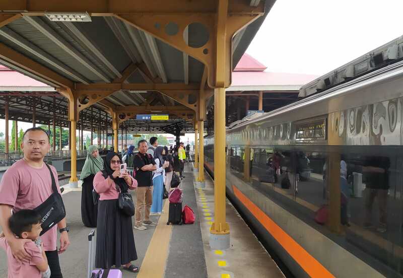 Persiapan Lebaran, 7.516 Tiket Keberangkatan Stasiun Mojokerto Ludes 8 Stasiun Mojokerto.